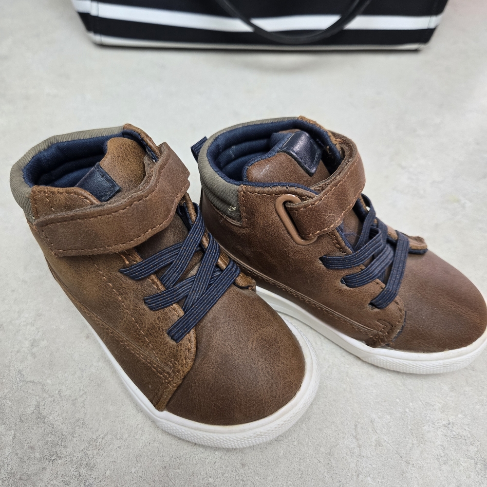 Brown Kids Shoes with Navy Accents